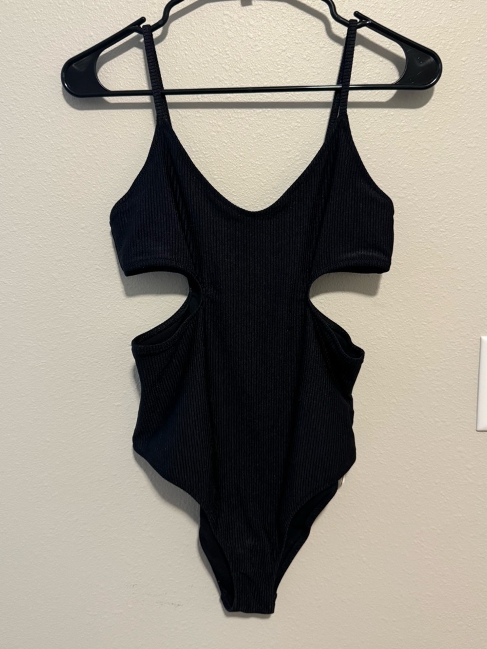 aerie Black Cheeky Voop One-Piece Swimsuit with Side Cutouts NWT Size Medium - Picture 3 of 10